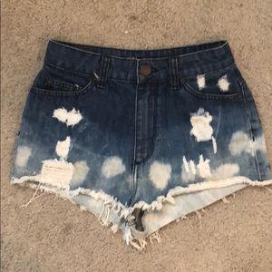 BDG HIGH RISE CHEEKY SHORTS.